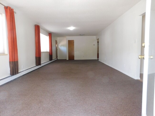 Photo - TWO WEEKS FREE RENT!