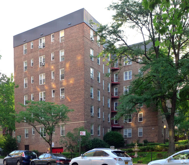 6707 Yellowstone Blvd Apartments For Rent in Forest Hills, NY | ForRent.com