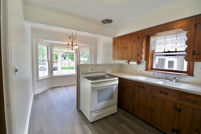 Photo - 1111 S Washington Ave