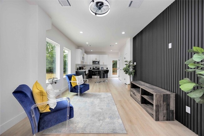 Photo - 2112 Des Chaumes St