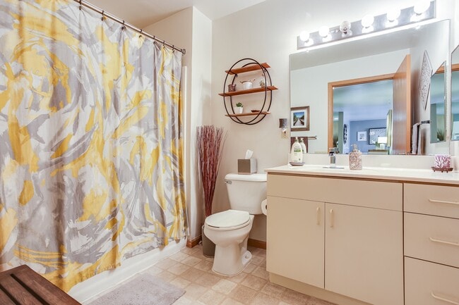 Model Unit Bathroom