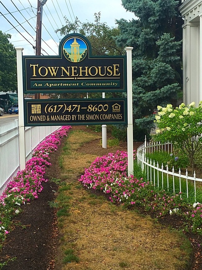 Towne House Apartments Quincy, MA