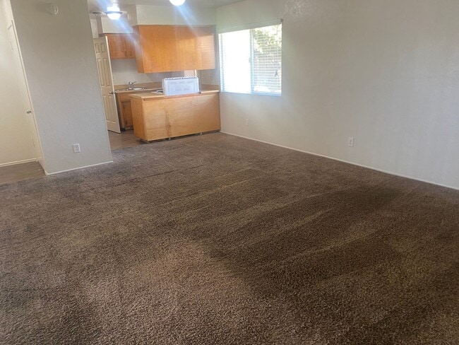 Photo - 808 E Kaweah Ave Unit 808 E. Kaweah #B