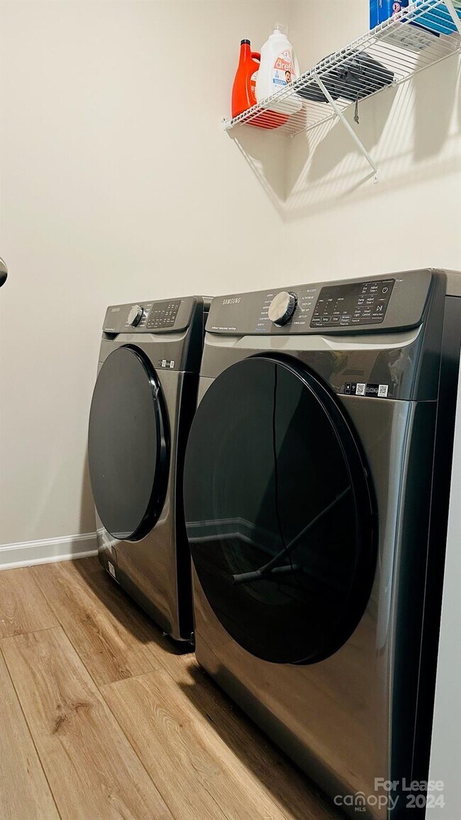 13037 Cottage Crst Ln Townhome Townhome Rental in Charlotte NC