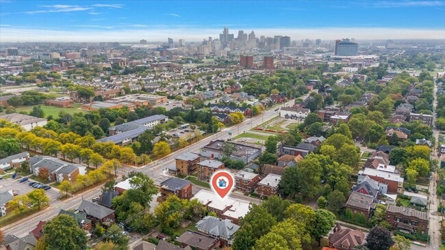 Photo - 4708 Commonwealth St Townhome
