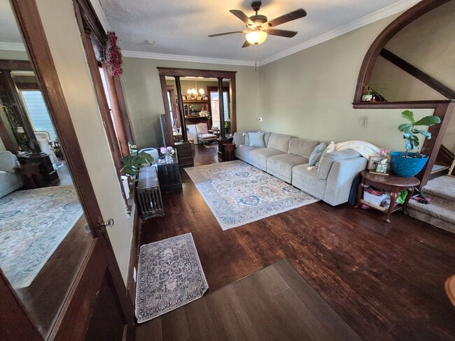 Photo - 906 Fairmount St SE