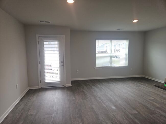 Photo - 4215 High Glen Dr