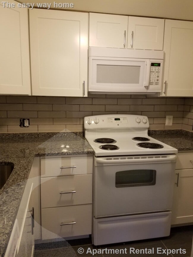 Photo - 524 Putnam Ave Unit #15