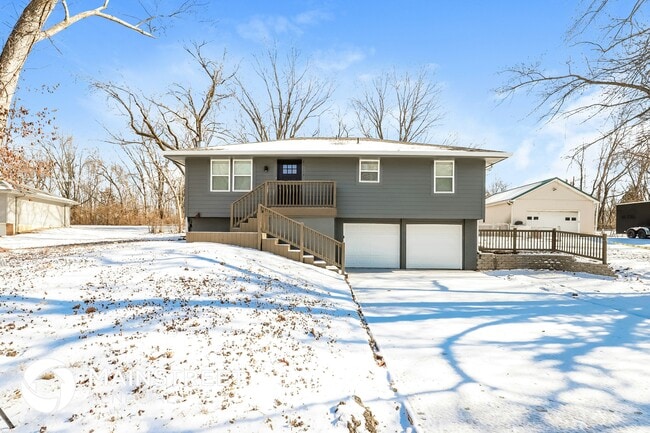 Building Photo - 11119 N Harrison St