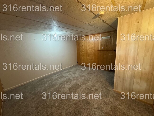 Photo - $1095 - 4 bed 2 bath - Single Family Home