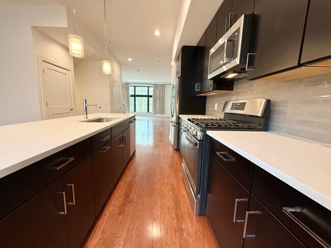 Photo - 4589 Riverside Way