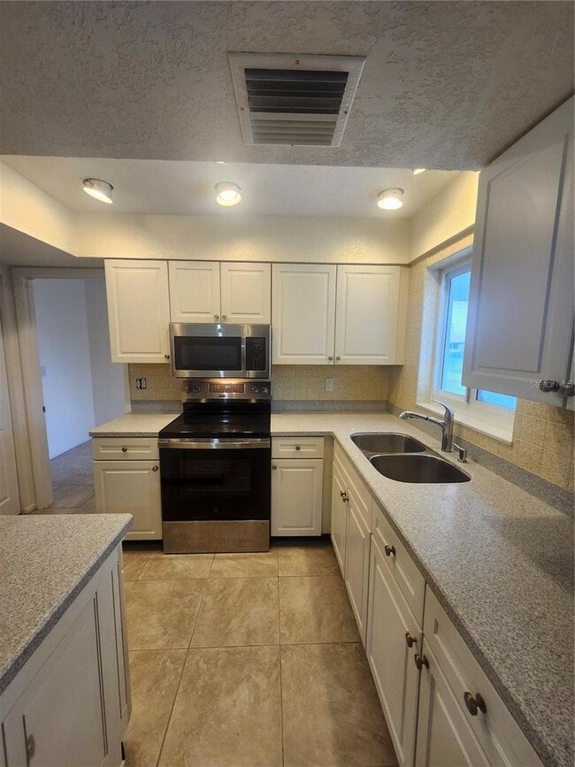 Photo - 2441 Beacon Dr