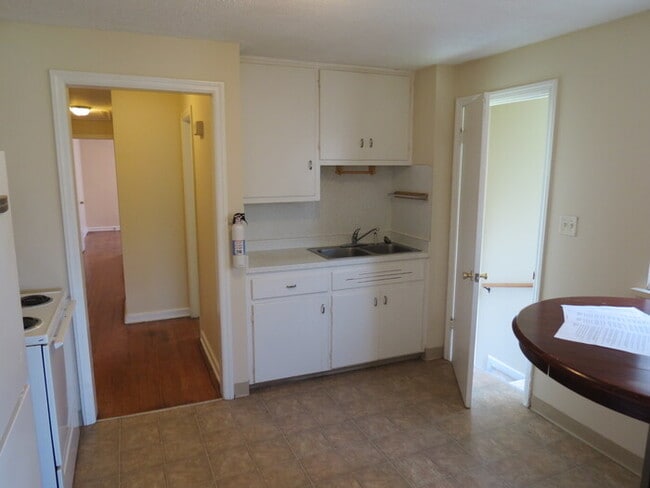 Photo - 2741 Thorndale Ave