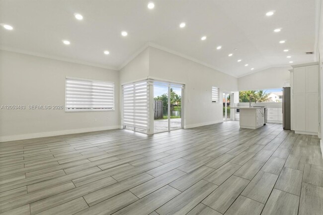 Photo - 15037 Brighton Ln