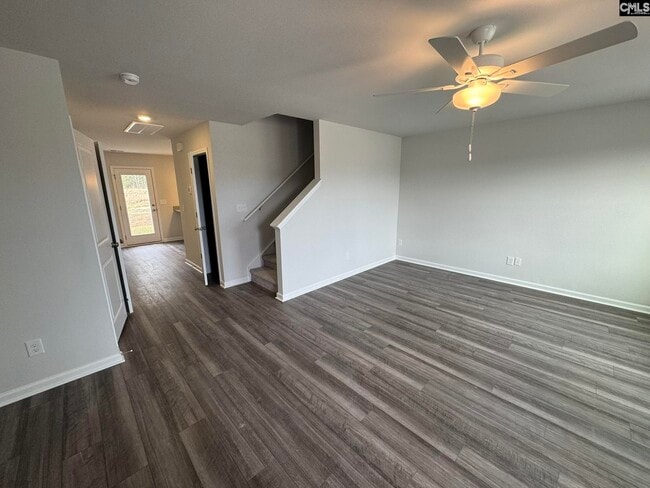 Photo - 157 Carr Ln