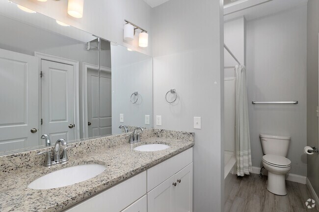 1BR, 1BA - 1,100SF - Bath