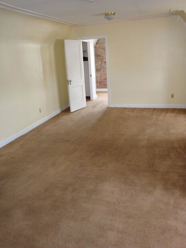 Photo - 449 S Evaline St