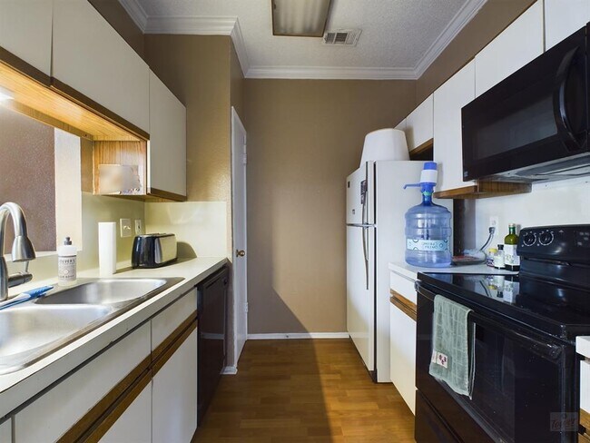 Photo - 2804 Rio Grande St Unit 308