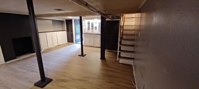 Photo - 2207 Whittier Ave Unit Basement
