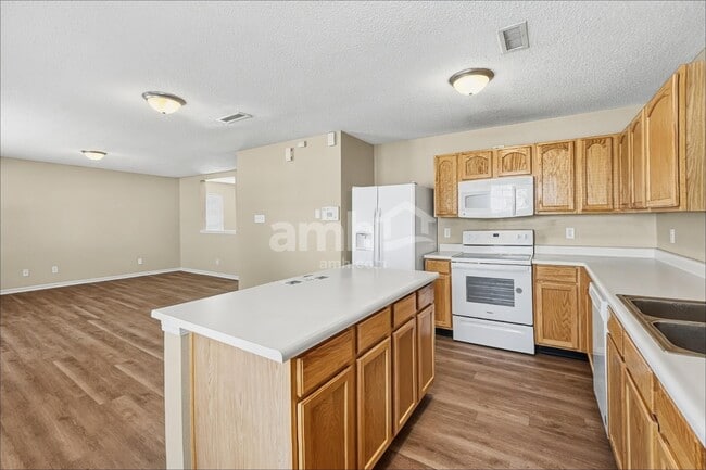 Photo - 6804 Woodland Heights Dr