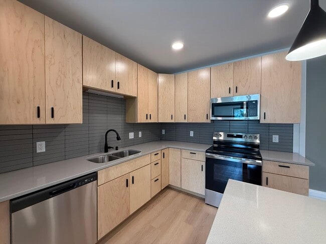 Irwin North - 1 Bed / 1 Bathroom - Irwin Rental