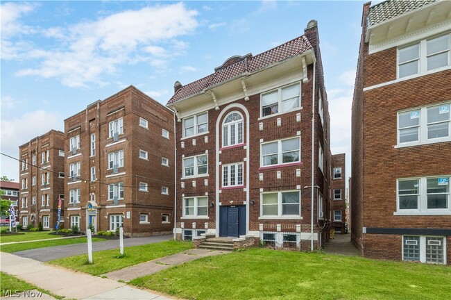 Photo - 14120 Superior Rd