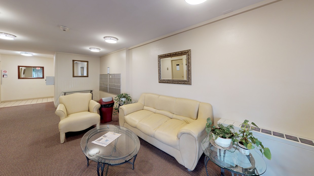 Photo - Circle Arms Apartments
