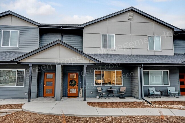 Photo - 2726 Barnstormer St