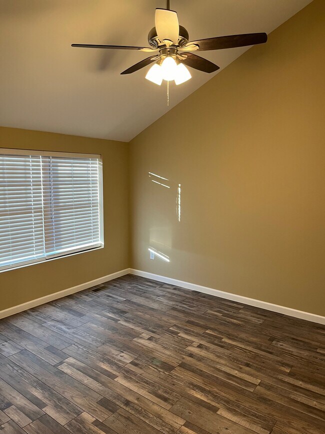 39 Arbor Ct Unit 33