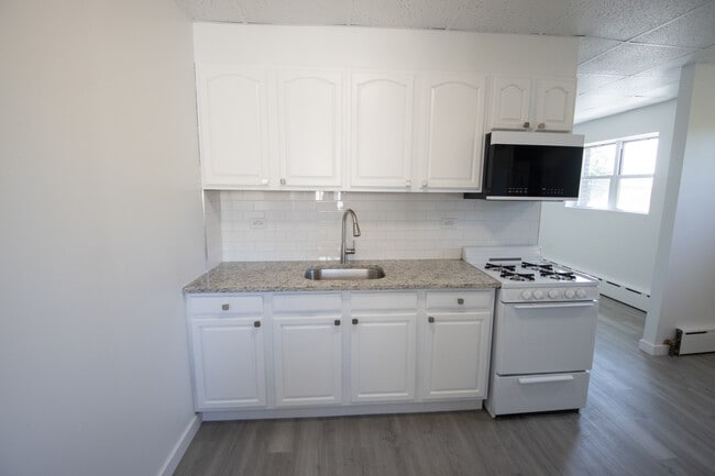 Building Photo - 2848 S 11th St Unit 2