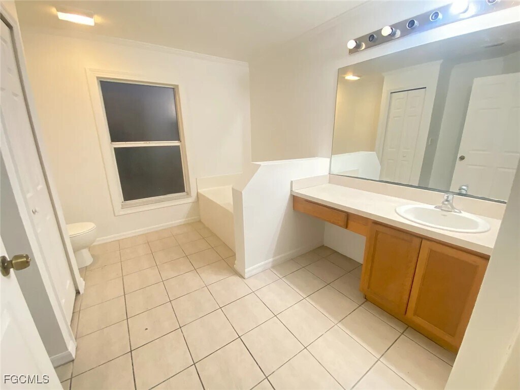 Photo - 222 Aurora Ave S