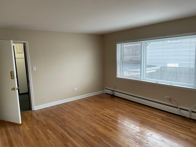 Photo - 1511 E Roosevelt Rd