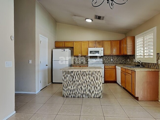 Photo - 8508 W Hazelwood St