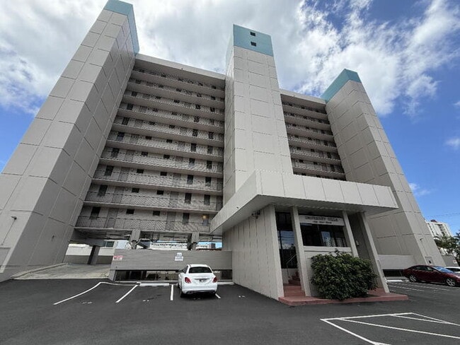 Building Photo - To register for the showing time, note the 4 digit code: 5678 and click "APPLY NOW."(mobile:orang...
