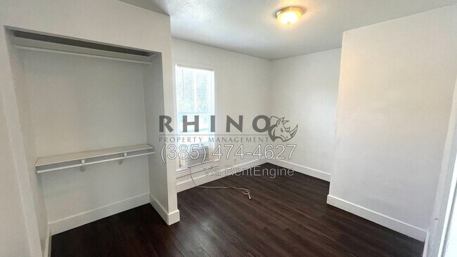 Photo - 2440 B Ave Unidad 4