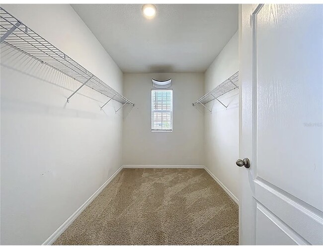 Photo - 2553 Shamrock St