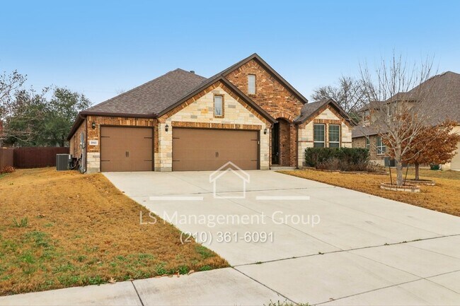 Photo - 1041 Water Oak