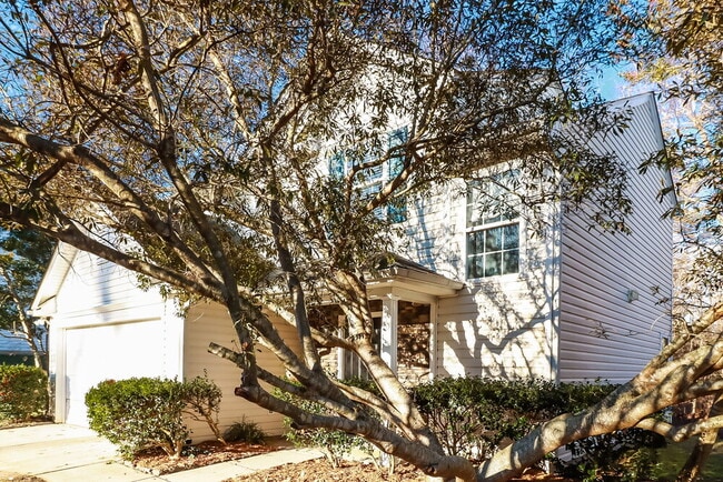 Photo - 1912 Waters Trail Dr