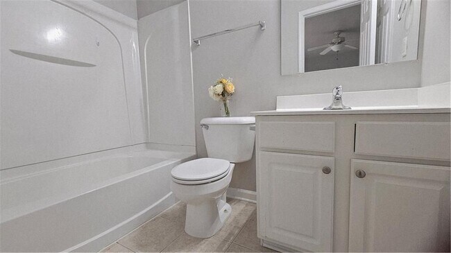 Photo - 2190 Landing Walk Dr