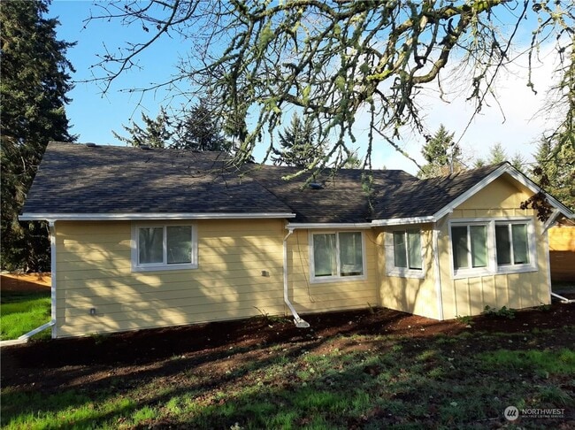 Charming Retreat: Fully Remodeled 3 Bed, 2... - Charming Retreat: Fully Remodeled 3 Bed, 2... House