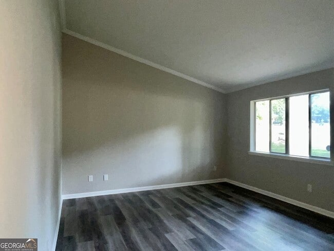 Photo - 8759 Embrey Dr