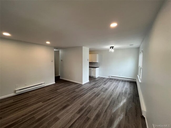 Photo - 51 Whalers Cove Dr