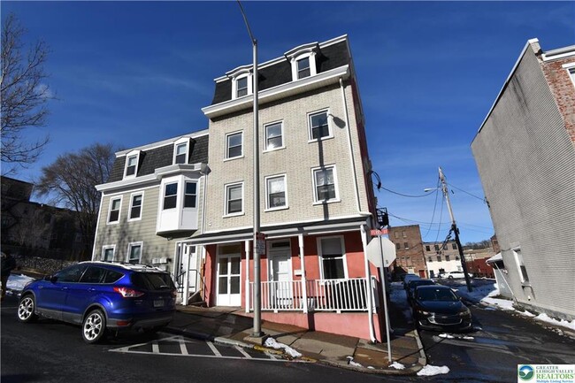Photo - 433 Ferry St Apartment Unit 3