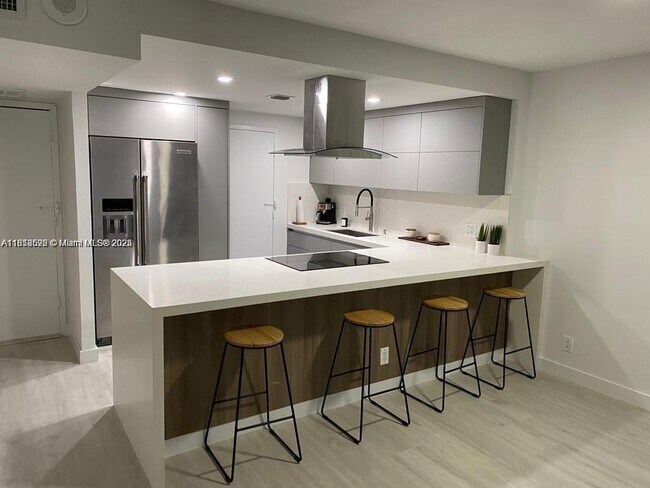 Building Photo - 3800 S Ocean Dr Unit 1103 Rental