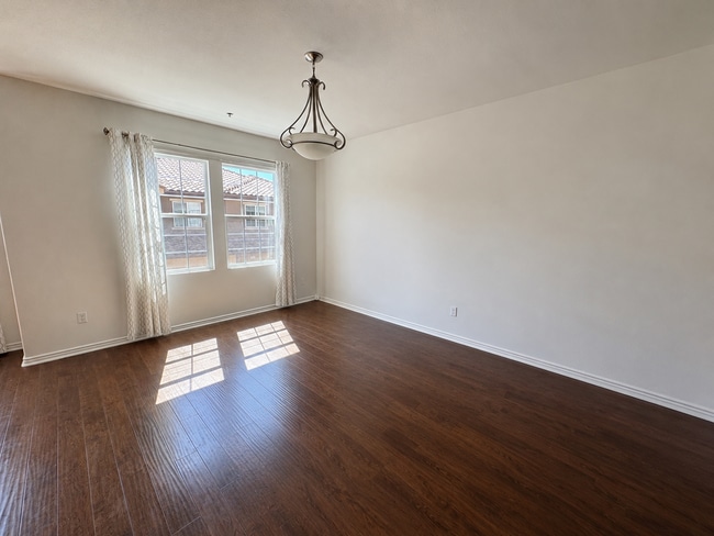 332 East Hilltop Way
