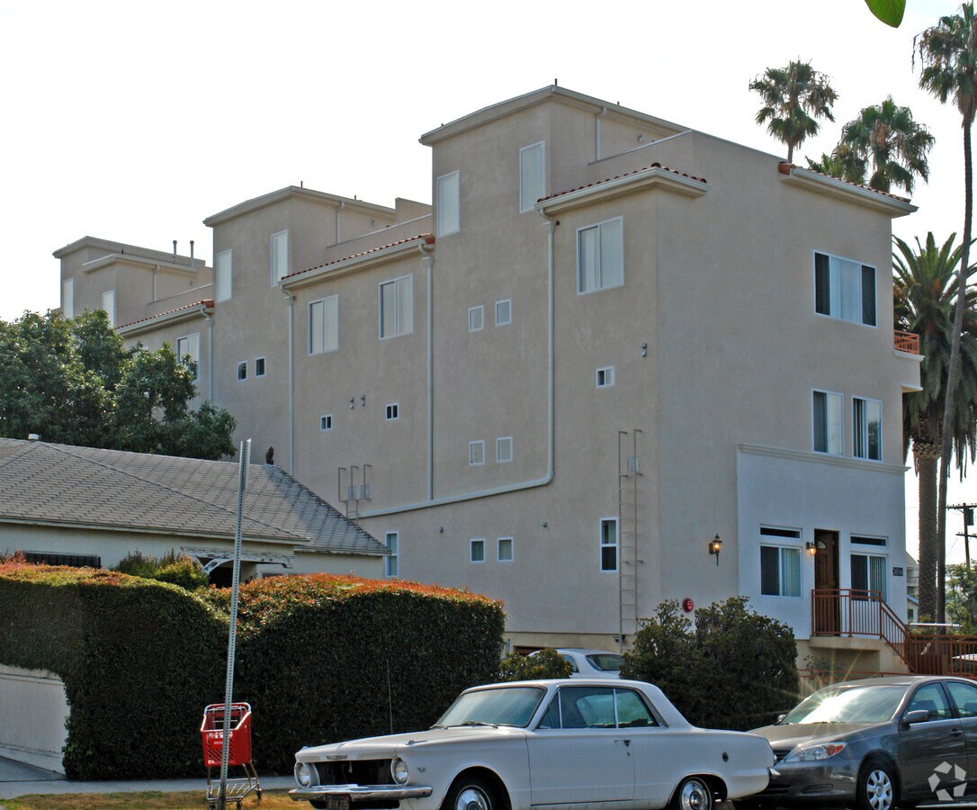 Photo - Keystone Apartments