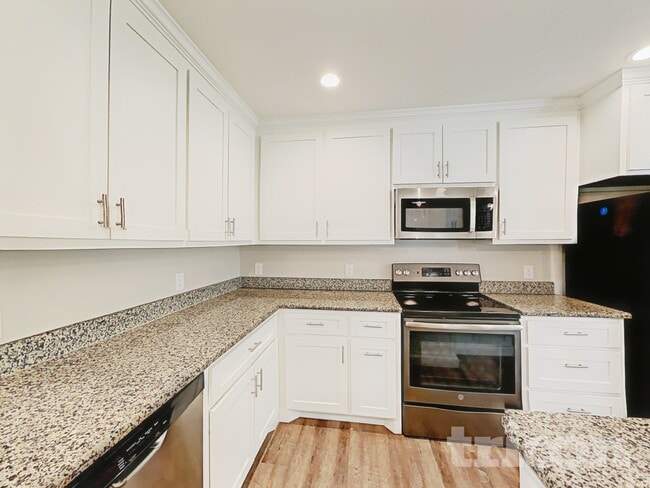 Photo - 10628 Lone Pine Ln