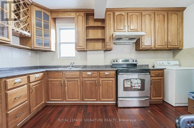 Photo - 80 Markham St
