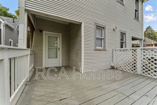 Photo - 69 N Whittier Pl