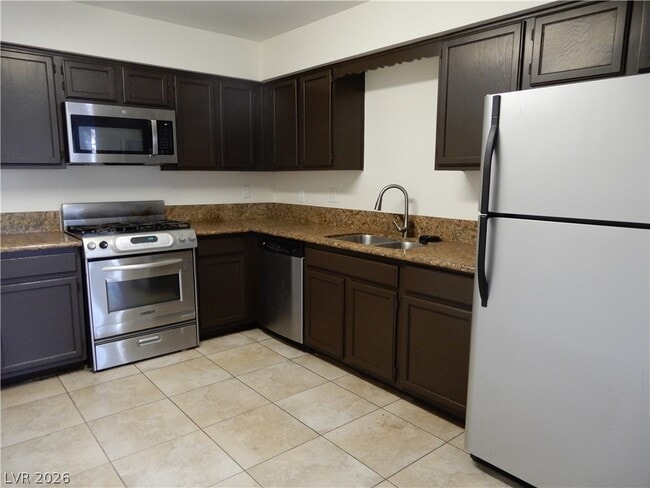 Photo - 2120 Petersham Ct